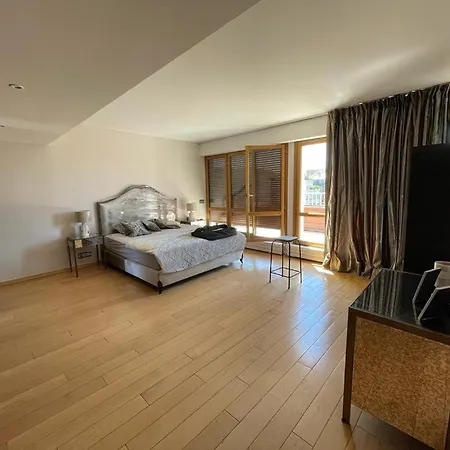 Appartamento Avenue Foch Penthouse